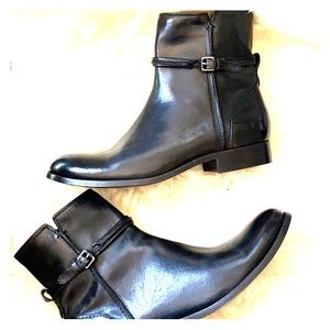NWOB Frye Melissa Seam booties size 9.5, black
